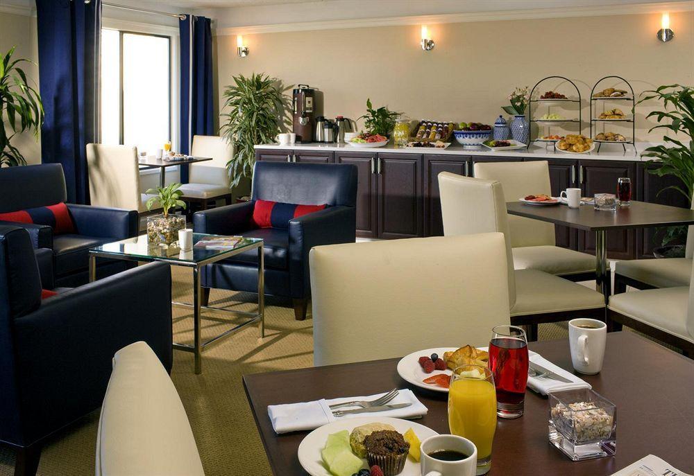 Sheraton Bellevue Hotel Restoran fotoğraf